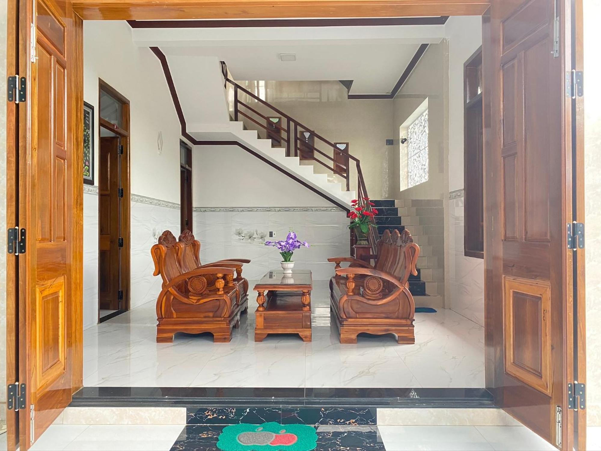 Ngoc Nga Hotel Фанранг Экстерьер фото